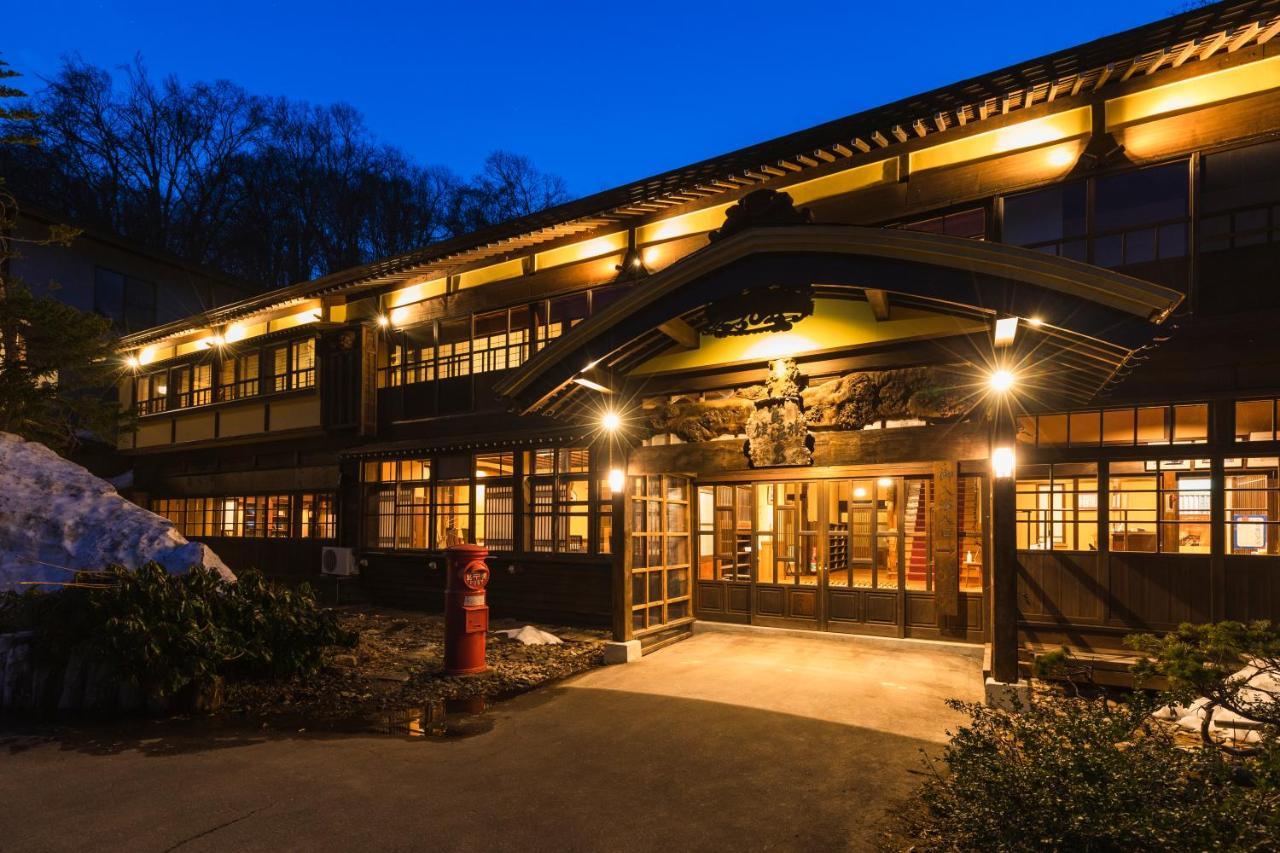 Tsuta Onsen Ryokan Товада Экстерьер фото